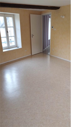 t2 à la location -   08200  SEDAN, surface 51 m2 location t2 - UBI474827105